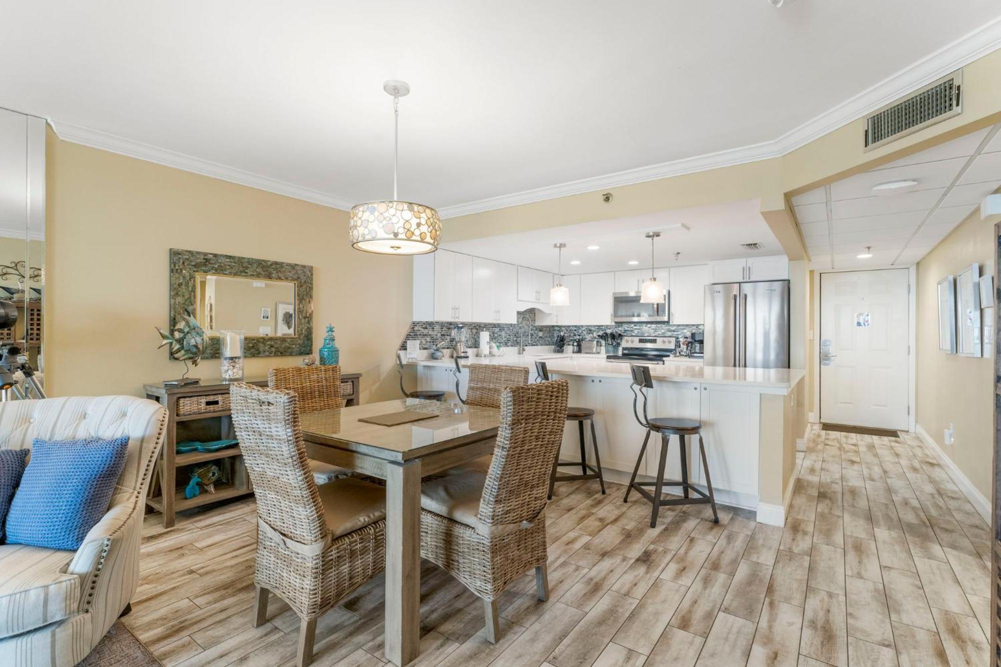 Stunning 2/2 Designer Condo W Coastal Appeal Right On The Gulf! Panama City Beach Zewnętrze zdjęcie